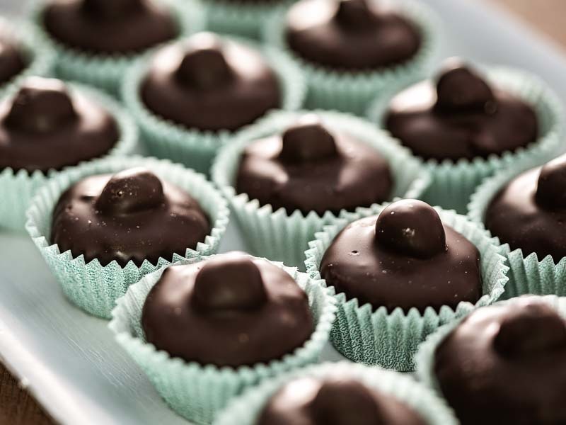 Bacetti – chocolates with hazelnuts